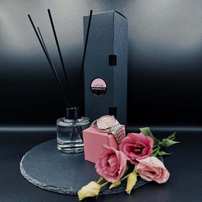 Māmiņdienas dāvana: Lotus Magnolia difuzors ilgstošam un elegantam ziedu aromātam mājās | SenseBlend